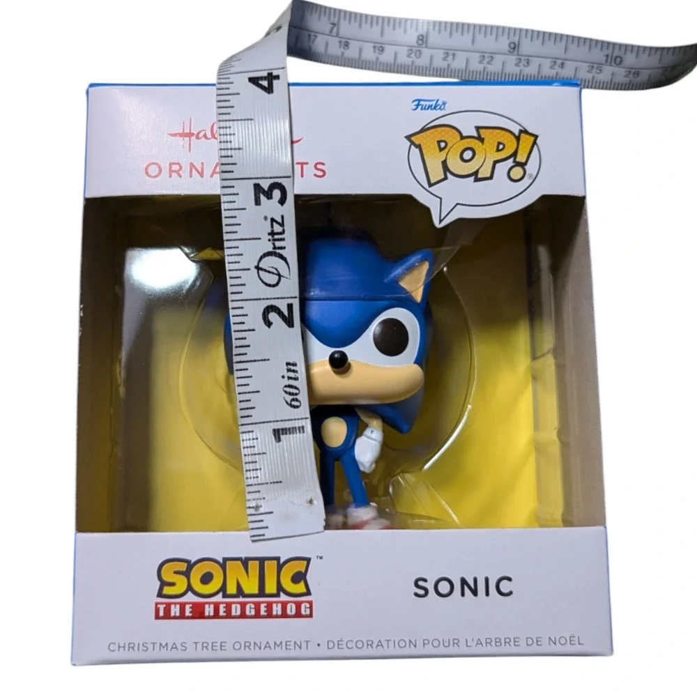 Hallmark Sonic The Hedgehog With Emerald Funko POP! Christmas Ornament NIB Gift